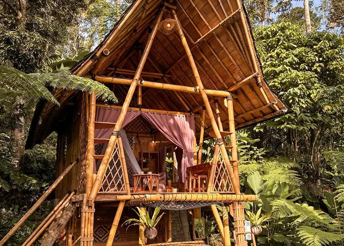 Alasari Hidden Bamboo Retreat In The Jungle ロッジ Seribatu