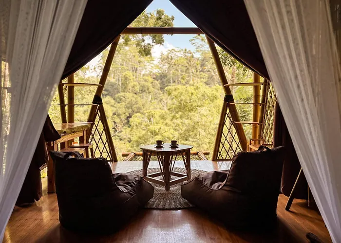 ロッジ Alasari Hidden Bamboo Retreat In The Jungle