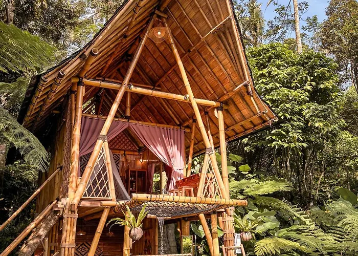 Alasari Hidden Bamboo Retreat In The Jungle ロッジ Seribatu