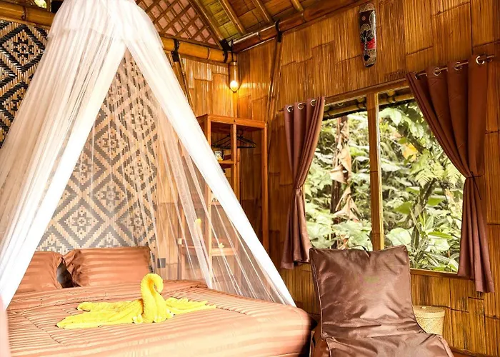 Alasari Hidden Bamboo Retreat In The Jungle * Seribatu