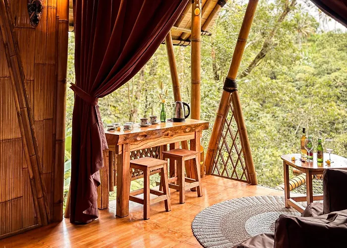 ロッジ Alasari Hidden Bamboo Retreat In The Jungle *