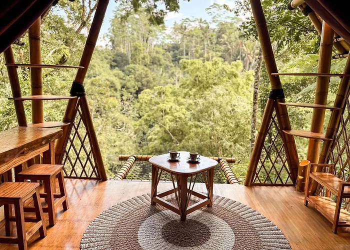ロッジ Alasari Hidden Bamboo Retreat In The Jungle