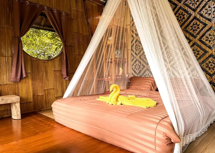 ロッジ Alasari Hidden Bamboo Retreat In The Jungle