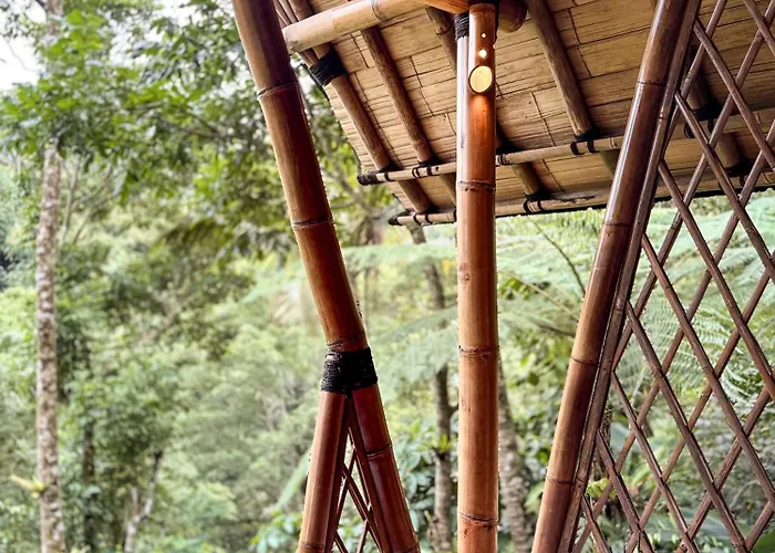 Alasari Hidden Bamboo Retreat In The Jungle ロッジ *